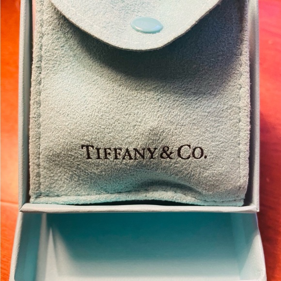 Authentic Tiffany & Co. Ram Head Cufflinks – Sterling Silver Elegance - Picture 7 of 7